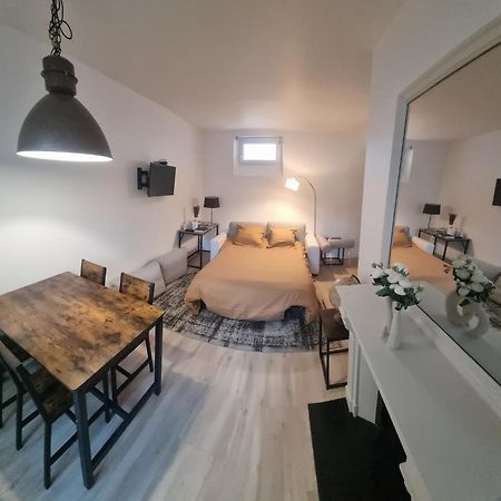 Appartement Luxueux Dans Maison Bourgeoise Parisienne لوفالوا بيريه المظهر الخارجي الصورة
