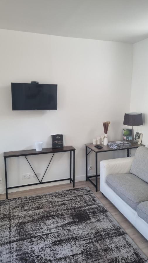Appartement Luxueux Dans Maison Bourgeoise Parisienne لوفالوا بيريه المظهر الخارجي الصورة