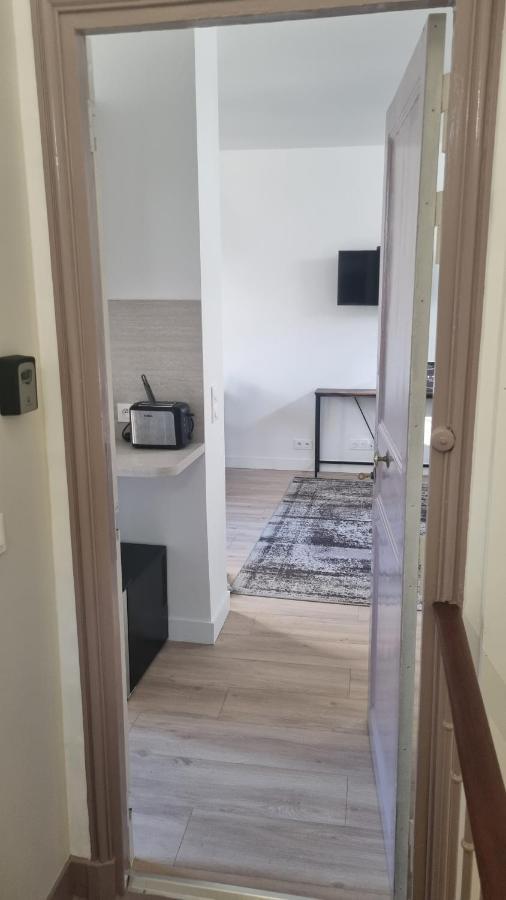 Appartement Luxueux Dans Maison Bourgeoise Parisienne لوفالوا بيريه المظهر الخارجي الصورة