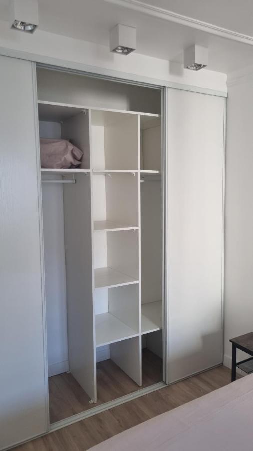 Appartement Luxueux Dans Maison Bourgeoise Parisienne لوفالوا بيريه المظهر الخارجي الصورة
