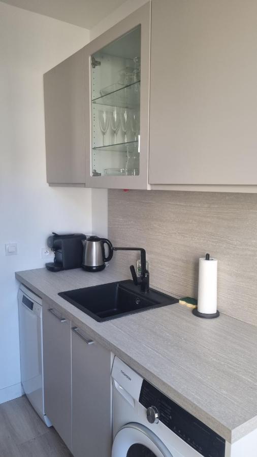 Appartement Luxueux Dans Maison Bourgeoise Parisienne لوفالوا بيريه المظهر الخارجي الصورة