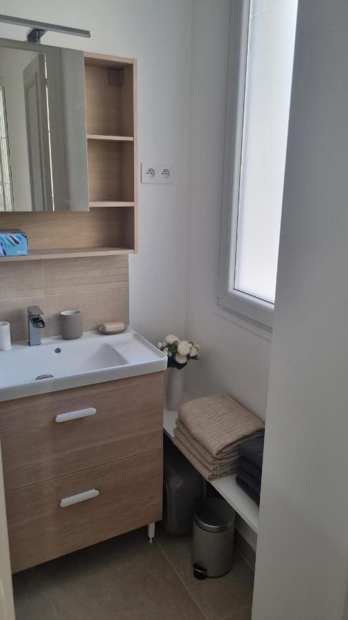 Appartement Luxueux Dans Maison Bourgeoise Parisienne لوفالوا بيريه المظهر الخارجي الصورة